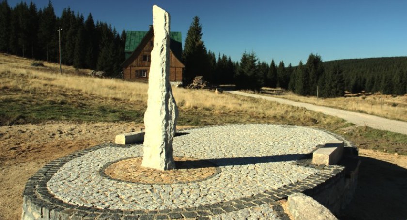 Model Układu Słonecznego na Orlu w Górach Izerskich