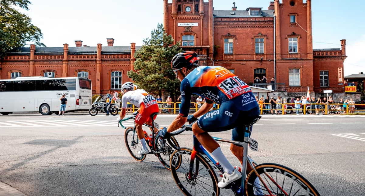 Imprezy Sportowe, Pologne przyjechał Karkonosze - zdjęcie, fotografia