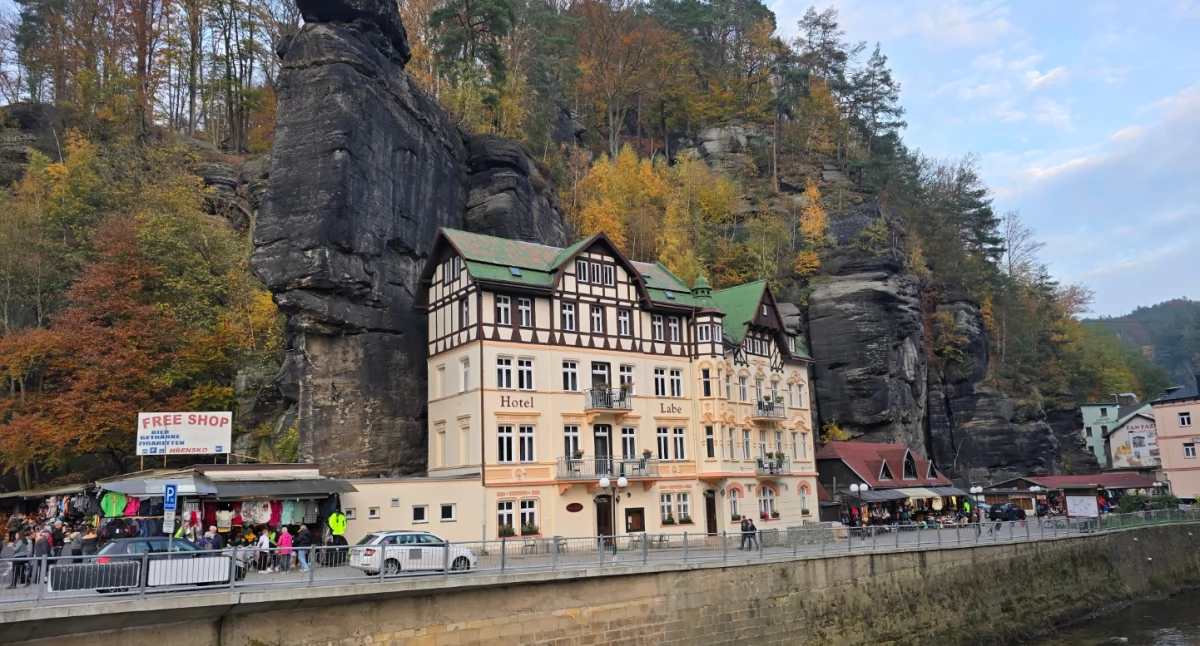 Wioski w Karkonoszach, Hřensko Perła Czeskiej Szwajcarii - zdjęcie, fotografia