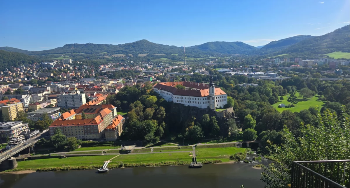  Punkty Naturalne, Pastyrska Stena (Pastýřská stěna) balkon Děčínem widokiem który zachwyci każdego - zdjęcie, fotografia
