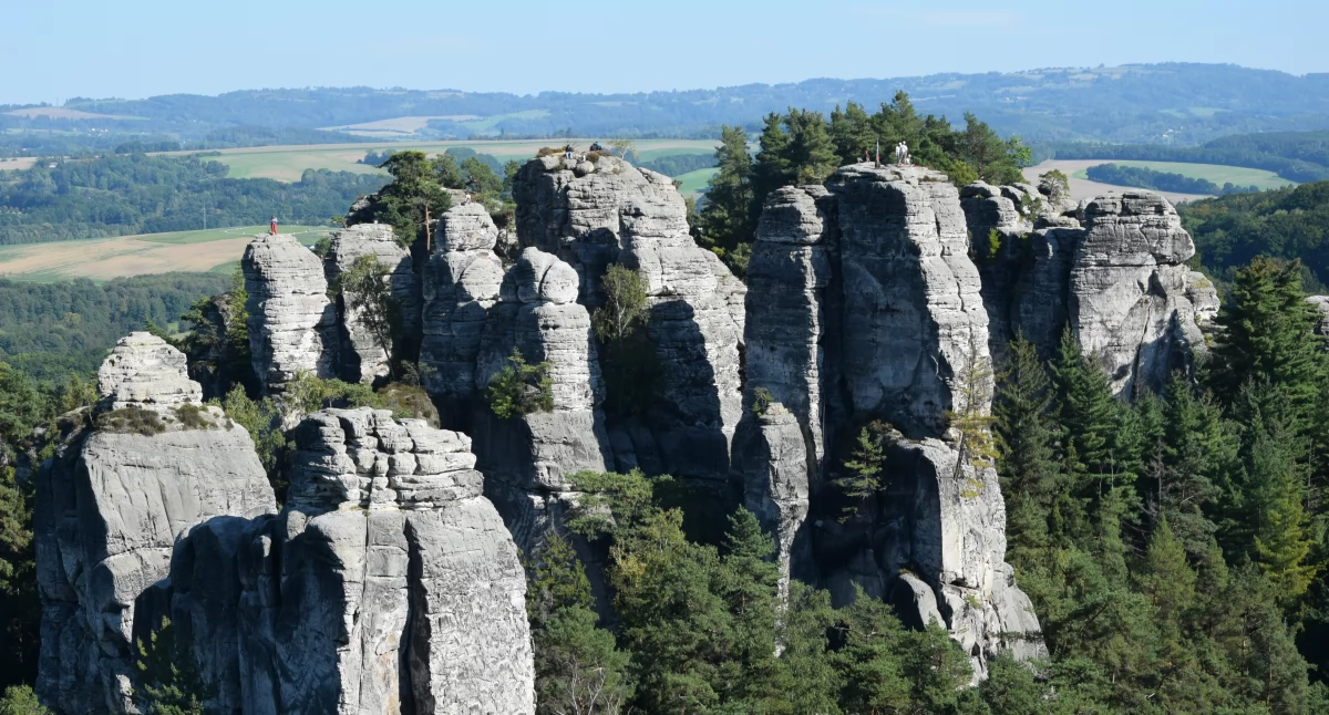 Platformy widokowe, Janova vyhlidka cicha strażniczka skalnego miasta Hruba Skala - zdjęcie, fotografia