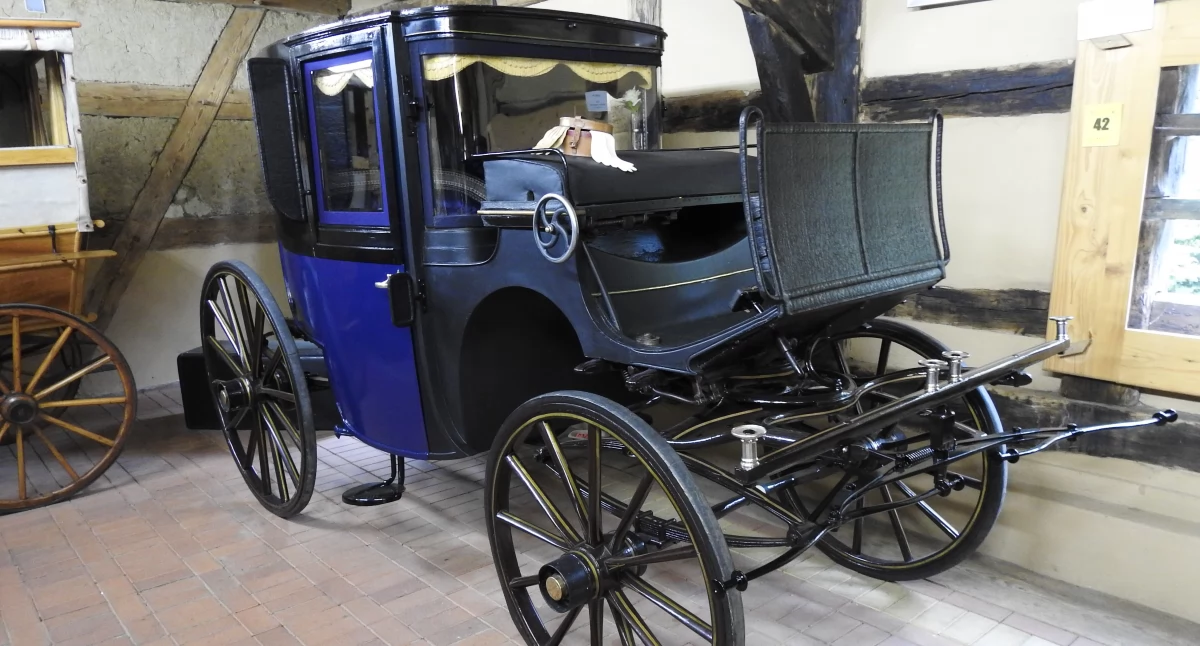 Muzea, Muzeum Powozów Galowicach podróż czasie epoki rzemieślniczego kunsztu elegancji - zdjęcie, fotografia