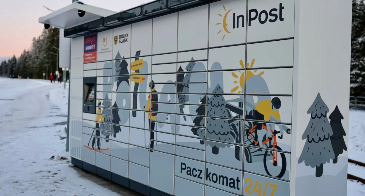 Wiadomości, Paczkomat Polanie Jakuszyckiej Kontrowersje większe skrzynka - zdjęcie, fotografia