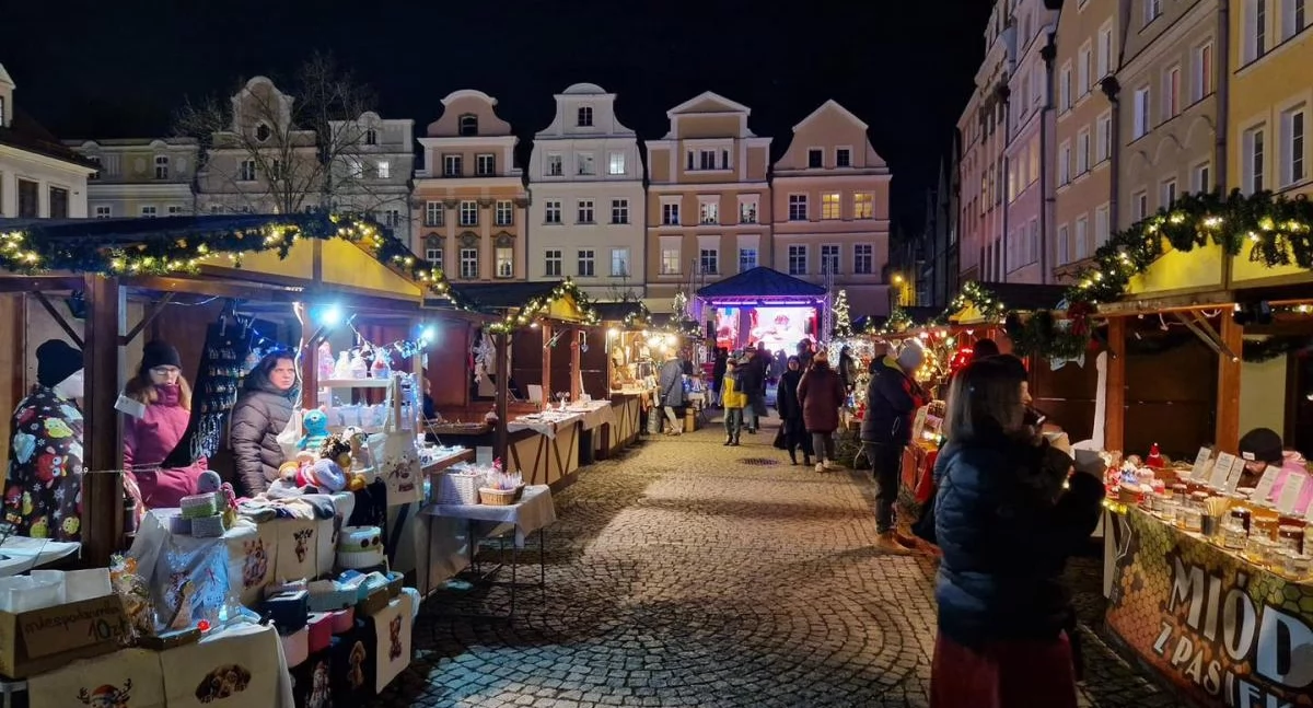 Imprezy masowe, Jarmarki bożonarodzeniowe Dolnym Śląsku Gdzie świąteczna atmosfera pewna - zdjęcie, fotografia