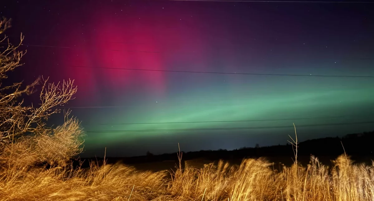 Wiadomości, Niebo zapłonęło regionem Spektakularna zorza polarna widoczna także - zdjęcie, fotografia