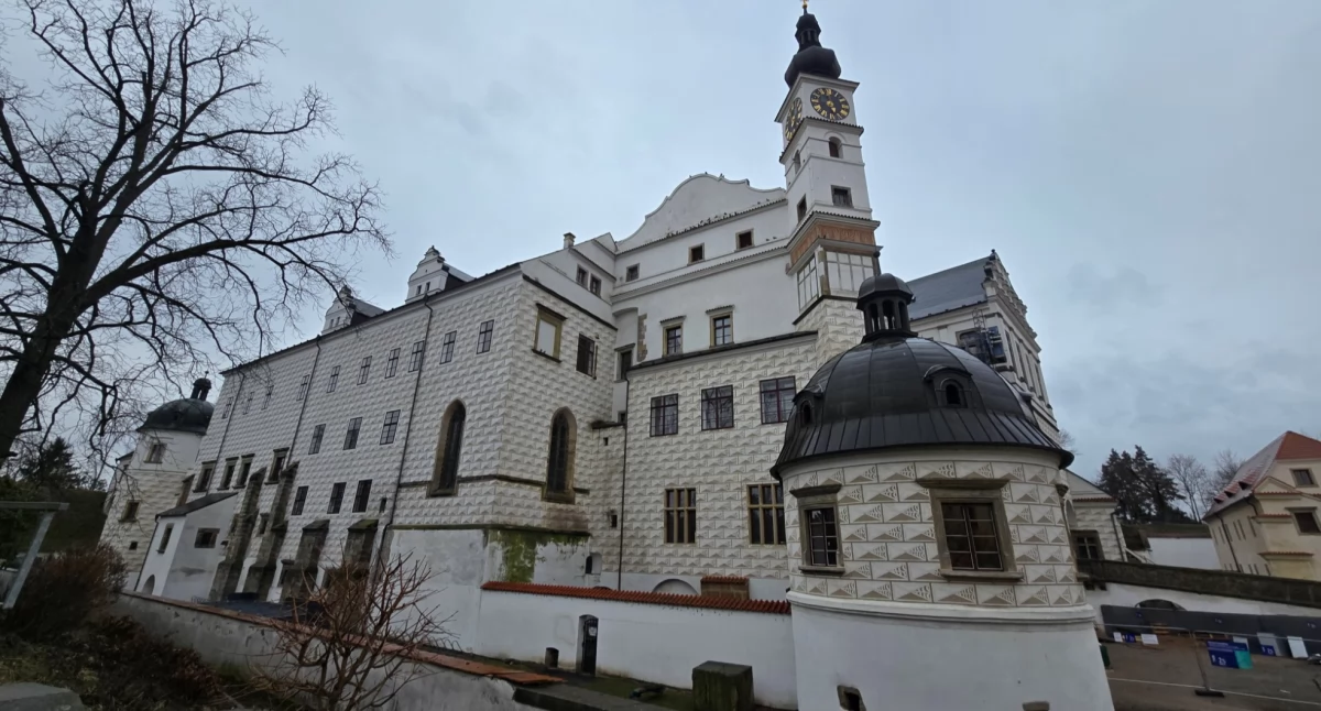 Zamki, Zamek Pardubicach Renesans ukryty murami twierdzy - zdjęcie, fotografia