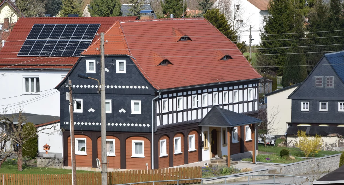Historia Karkonoszy, Spitzkunnersdorf wieś łanów leśnych historia zbójnika Karaska - zdjęcie, fotografia