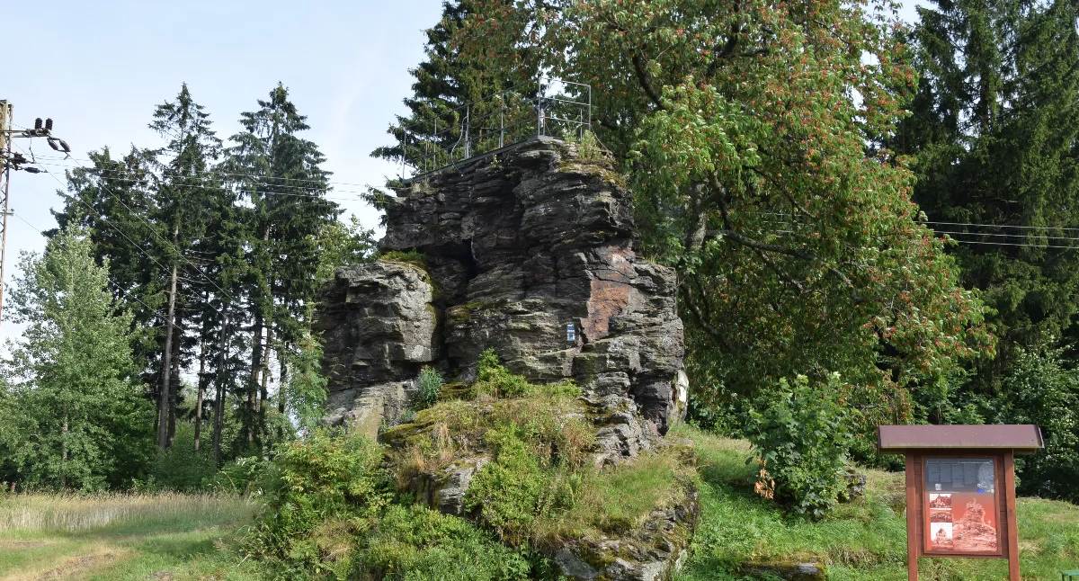 Platformy widokowe, Schnuppstein Zapomniana skała niezwykłą historią - zdjęcie, fotografia