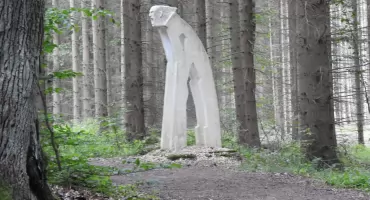 Śladami wiary - Wyjątkowa ścieżka rzeźbiarska w Herrnhut