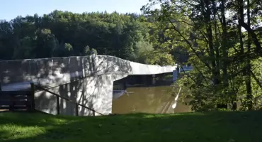 Wisząca kładka w Zagórzu Śląskim - Najdłuższa wstęga w Polsce