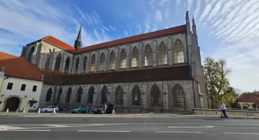 Gotycki Majestat i Barokowy Splendor: Tajemnice Katedry w Sedlcu (Kutna Hora)