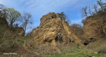 Niepozorne wzgórze, które płonęło ogniem - tajemnice Wzgórza Hrideleckiego (Hřídeleckiej hůry)