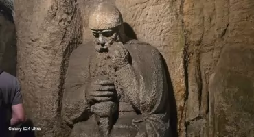 Jaskinia Blanickich Rycerzy – sen o bohaterach zaklęty w piaskowcu
