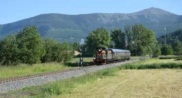 Ostatnia szansa na podróż w czasie – retro pociągi do Karpacza tylko do 17 sierpnia!