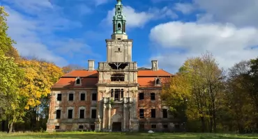 Pałac w Chocianowie – perła Borów Dolnośląskich, która gaśnie w ciszy