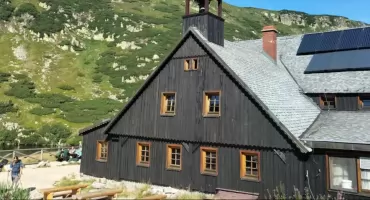 Nocleg w Samotni za złotówkę – jesienna okazja dla miłośników górskiego spokoju