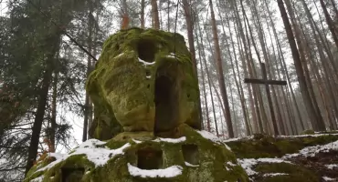 Janovické poustevny – pustelnia, która zniknęła z pamięci i wróciła do życia