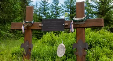 Dwa krzyże nad Soušem. Ślad po akcji komunistycznej bezpieki