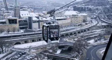 Kolejka linowa na Vetruse (Větruše). Najkrótsza droga do najlepszego widoku w Usti nad Łabą