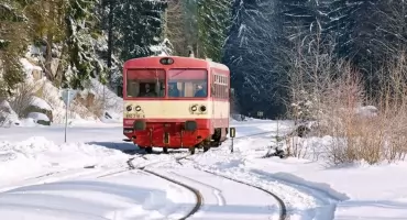 Historyczny motoraczek znów rusza na trasę Tanvald – Kořenov – Harrachov. Przejazdy już w piątek i sobotę.