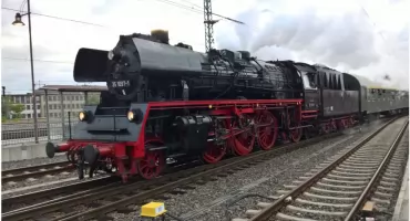 Historyczny skład na legendarnym szlaku. Parowóz Rübezahl rusza w trasę