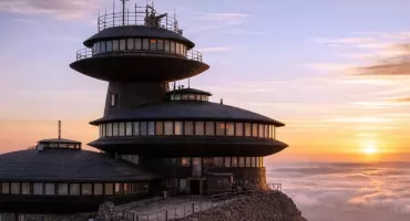 Ogłoszono przetarg na przebudowę obserwatorium na Śnieżce. To pierwszy konkretny krok od lat. 