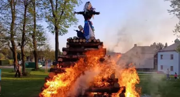 Palenie Czarownic. Noc ognia i oczyszczenia czeskich w Karkonoszach.