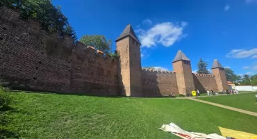 Nymburk. Miasto za ceglanym murem. Spacer przez siedem wieków historii.