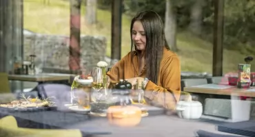 Nowe menu w restauracji Czarny Kamień w Szklarskiej Porębie – jesienne smaki w centrum miasta