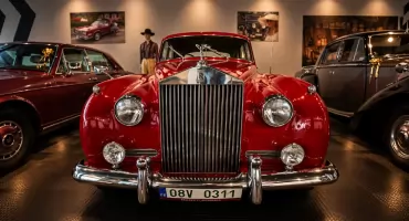 Od drewnianego roweru po Rolls-Royce’a. Muzeum Techniki w Libercu potrafi zaskoczyć